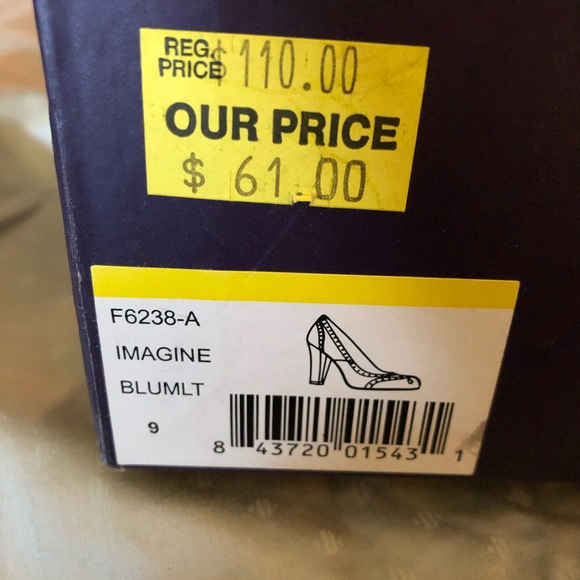 Shoes - Picture 6 of 6